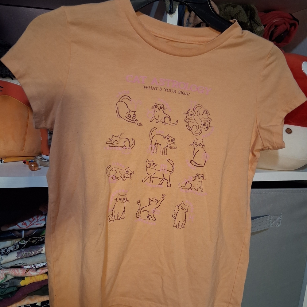 Cat Astrology Graphic Tee - Peach Short Sleeve